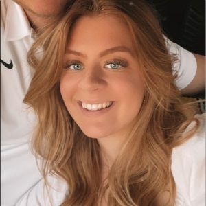 Meet your Posher, Ainsley